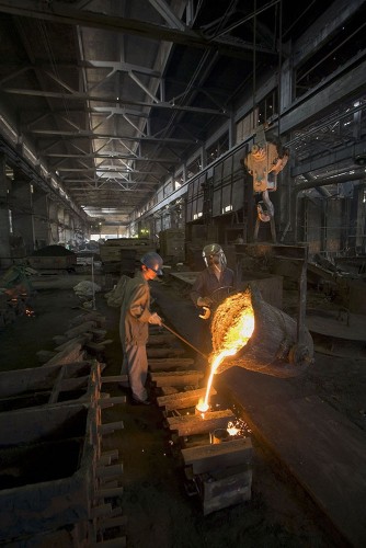 Photographie industrielle réalisée par un photographe industriel professionnel dans une fonderie en Asie. | Philippe DUREUIL Photographie